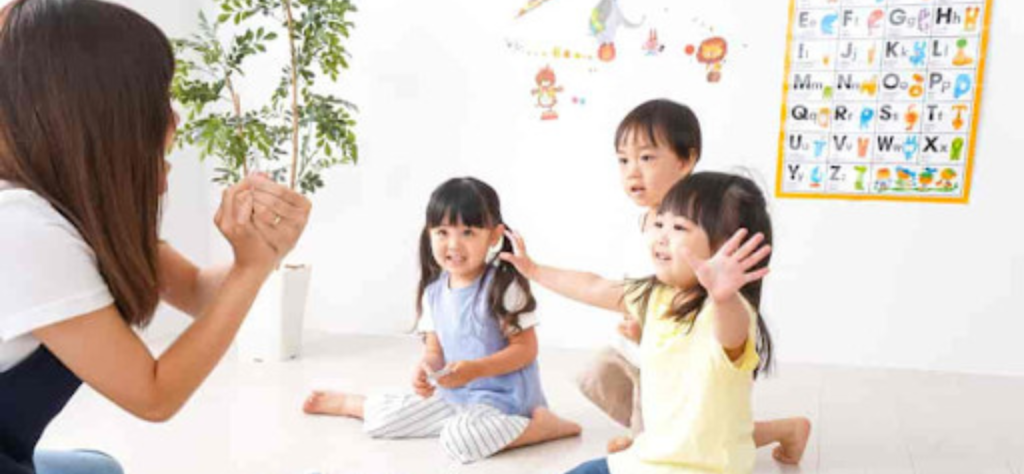 Độ tuổi nào con học tiếng Anh- Nên cho con học tiếng Anh từ khi mấy tuổi